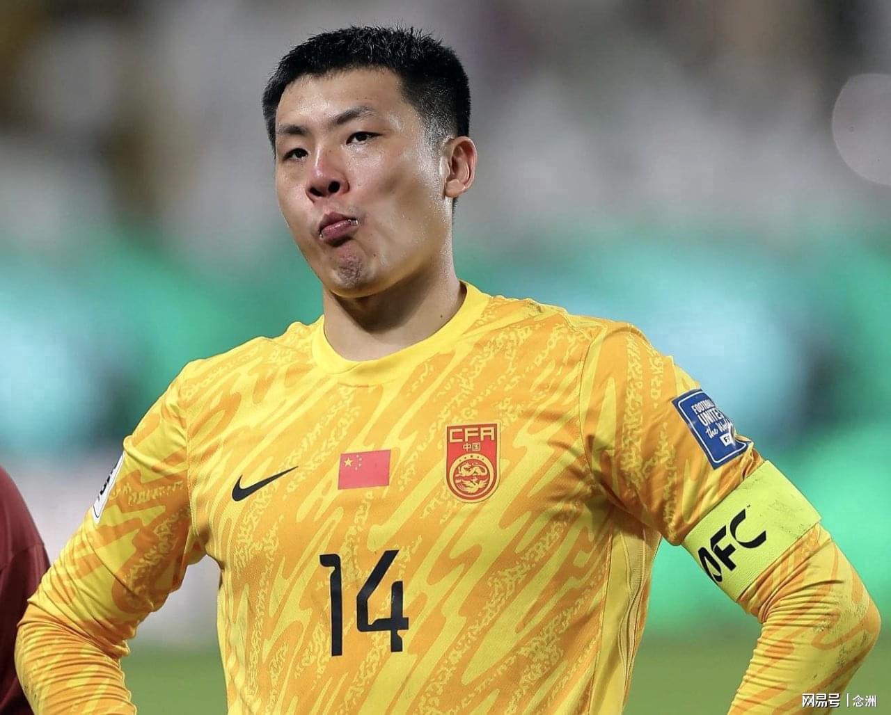 争议！王大雷侮辱人？怒怼网友：不是瞧不起你 能陪明白大姐吗？